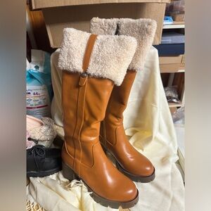 Brand new boot size 5.5